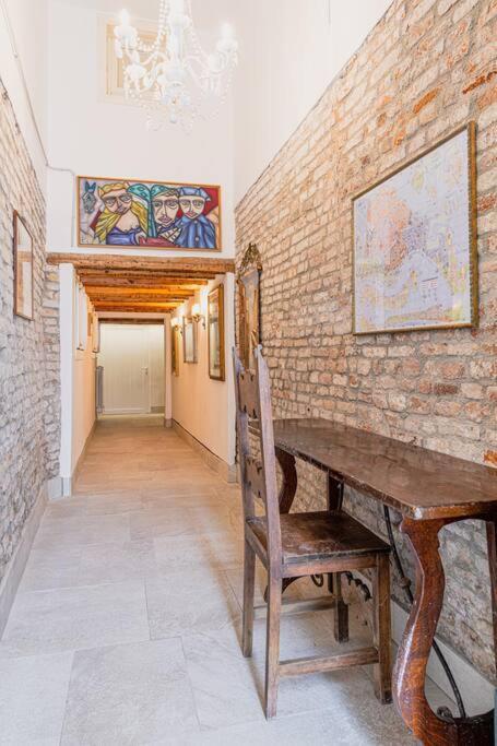 Casa Leone- Cozy And In
